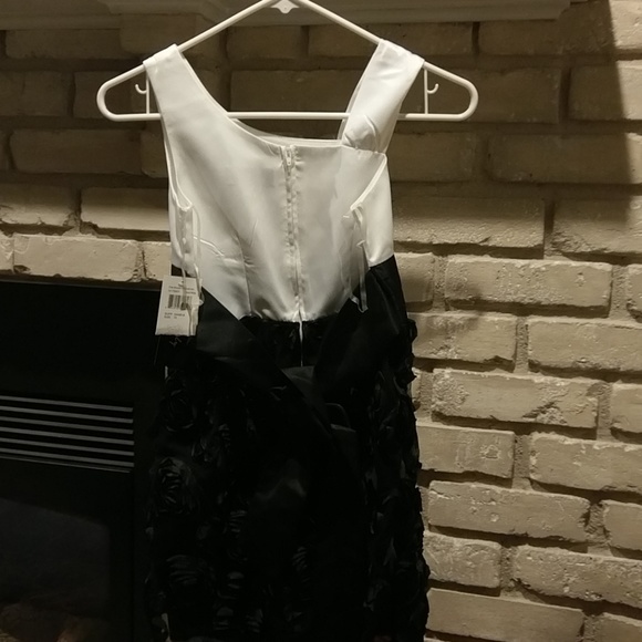 *nwt* darling 1shoulder brdl satin dress - Picture 2 of 3